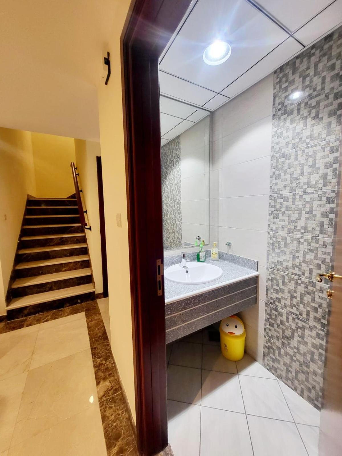Sunset Sea View Furnish Apartment